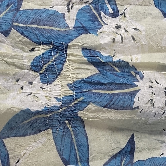 Soft Surroundings Gillian Tunic Blouse Floral-Size Medium - Picture 13 of 17